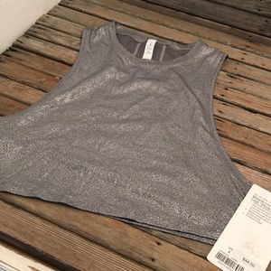 Lululemon muscle crop tank silver shine size 4